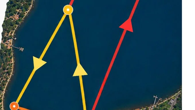 Trecho do mapa oficial: traçados amarelo e vermelho das provas sobre as águas do Lago Paranoá